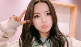 娱乐大爆料杨超越视频,娱乐大爆料背后的精彩瞬间